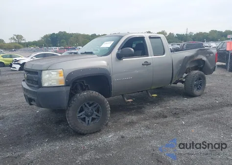 2008 Chevrolet Silverado K1500 z USA, uszkodzony, nr VIN 1GCEK19068E199370
